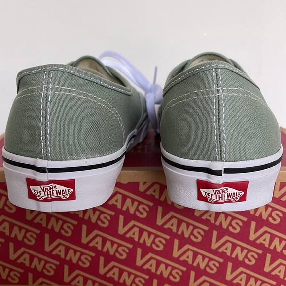 Vans Men’s Authentic Color Theory Iceberg Green 
VN000BW5CJL
Sneakers - Picture 13 of 16
